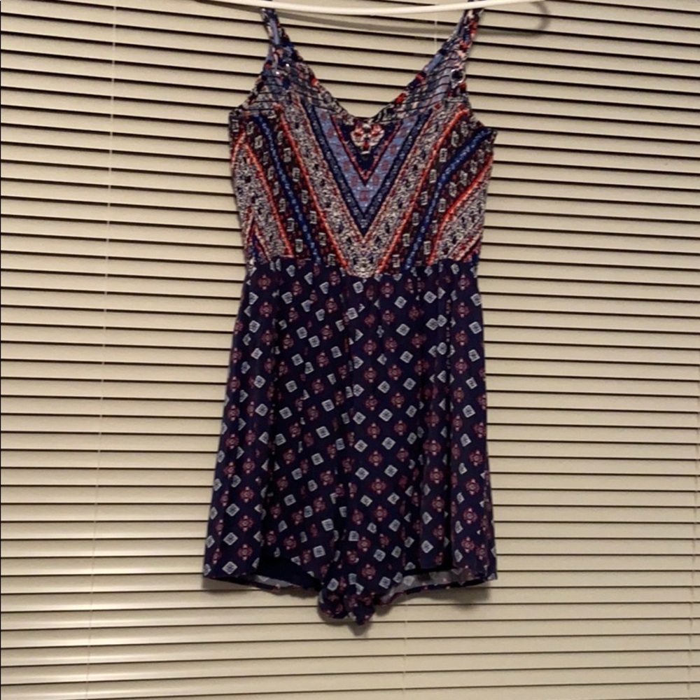 Romper with adjustable straps! - Picture 3 of 5